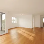 Miete 3 Schlafzimmer wohnung von 82 m² in Frankfurt