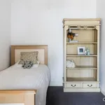 Rent 2 bedroom apartment in Redfern