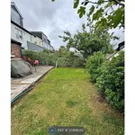 Rent 5 bedroom house in Wales