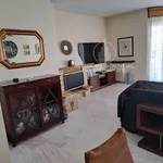 Rent 3 bedroom apartment of 130 m² in Νησί