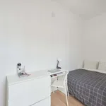 Rent a room in lisbon