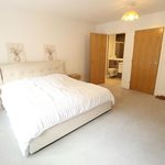 Rent 4 bedroom house in Scotland