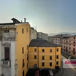 Rent 4 bedroom apartment of 180 m² in Vicenza