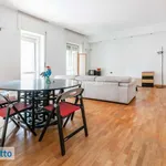 Affitto 5 camera appartamento di 148 m² in Milan