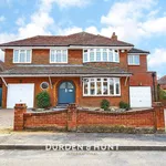 Rent 4 bedroom flat in Epping Forest