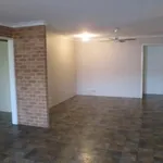 Rent 5 bedroom house in Warnbro