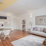 Rent 6 bedroom apartment of 100 m² in Porto