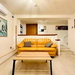 Rent 2 bedroom apartment of 55 m² in Naples