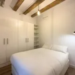 Rent 2 bedroom apartment of 65 m² in barcelona