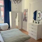 Rent a room of 70 m² in Frankfurt am Main