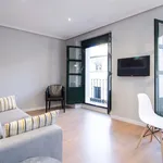 Rent 1 bedroom apartment of 538 m² in Madrid