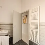 Rent 1 bedroom apartment of 55 m² in Florence