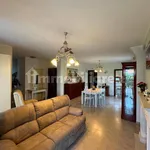 Rent 5 bedroom house of 220 m² in Perugia