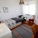 Rent a room of 135 m² in Lisboa