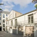 Huur 3 slaapkamer appartement van 204 m² in Brussels