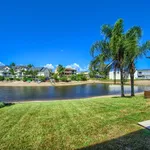 Rent 3 bedroom apartment in Mooloolaba