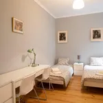 Rent 6 bedroom apartment in Lisbon