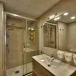 Rent 4 bedroom apartment in Barcelona