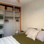 Rent a room of 95 m² in Barcelona