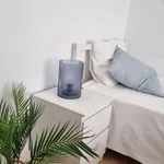 Rent 3 bedroom apartment of 90 m² in lisbon