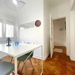 Rent 2 bedroom apartment of 88 m² in Lisbon