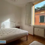 Rent 5 bedroom apartment of 100 m² in Bologna