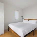 Appartement de 839 m² avec 3 chambre(s) en location à Vancouver