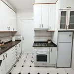 Rent 4 bedroom apartment of 120 m² in barcelona