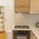 Rent 1 bedroom apartment of 52 m² in Prague