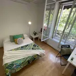 Rent a room of 170 m² in Madrid