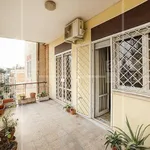 Rent 4 bedroom apartment of 90 m² in Roma