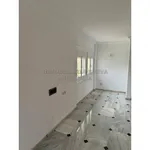 Alquilo 3 dormitorio apartamento de 174 m² en Almeria