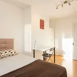 Rent a room of 88 m² in london