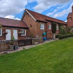 Rent 2 bedroom house in Stratford-on-Avon