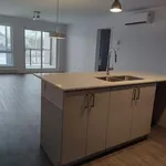 Appartement de 1205 m² avec 5 chambre(s) en location à Laval (administrative region)