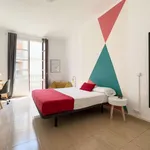 Rent a room of 170 m² in barcelona