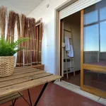 Rent a room of 250 m² in Lisboa