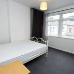 Rent 3 bedroom flat in West Midlands