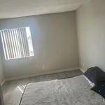 Rent a room in Van Nuys