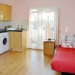 Rent 1 bedroom flat in London