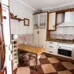 Alquilo 3 dormitorio apartamento de 11 m² en Seville