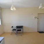 Appartement de 19 m² avec 1 chambre(s) en location à ST LO