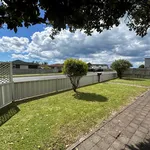 Rent 3 bedroom house in Papamoa Beach