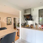 Appartement de 78 m² avec 4 chambre(s) en location à Paris