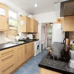 Rent 4 bedroom flat in West Midlands