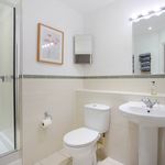 Rent 2 bedroom flat in Weybridge