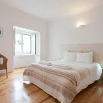 Rent 2 bedroom apartment of 70 m² in Lisbon