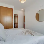 Rent 2 bedroom apartment of 90 m² in Caniço