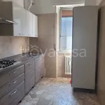 Rent 2 bedroom apartment of 65 m² in Rho