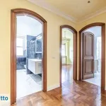 Affitto 4 camera appartamento di 141 m² in Rome